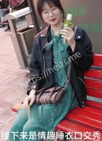 天津医大眼镜妹视频